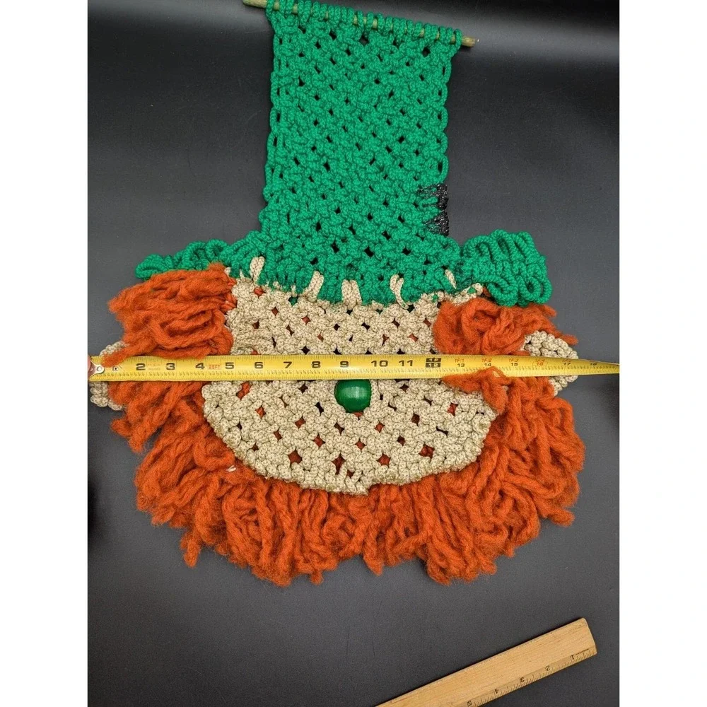 VTG LOVELY Macrame Wall Door Hanging Leprechaun St Patricks Day Irish 23